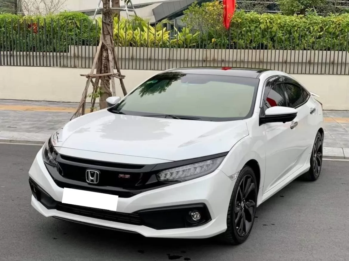 Honda Civic Sedan 2021 loại bỏ số sàn tăng giá bán